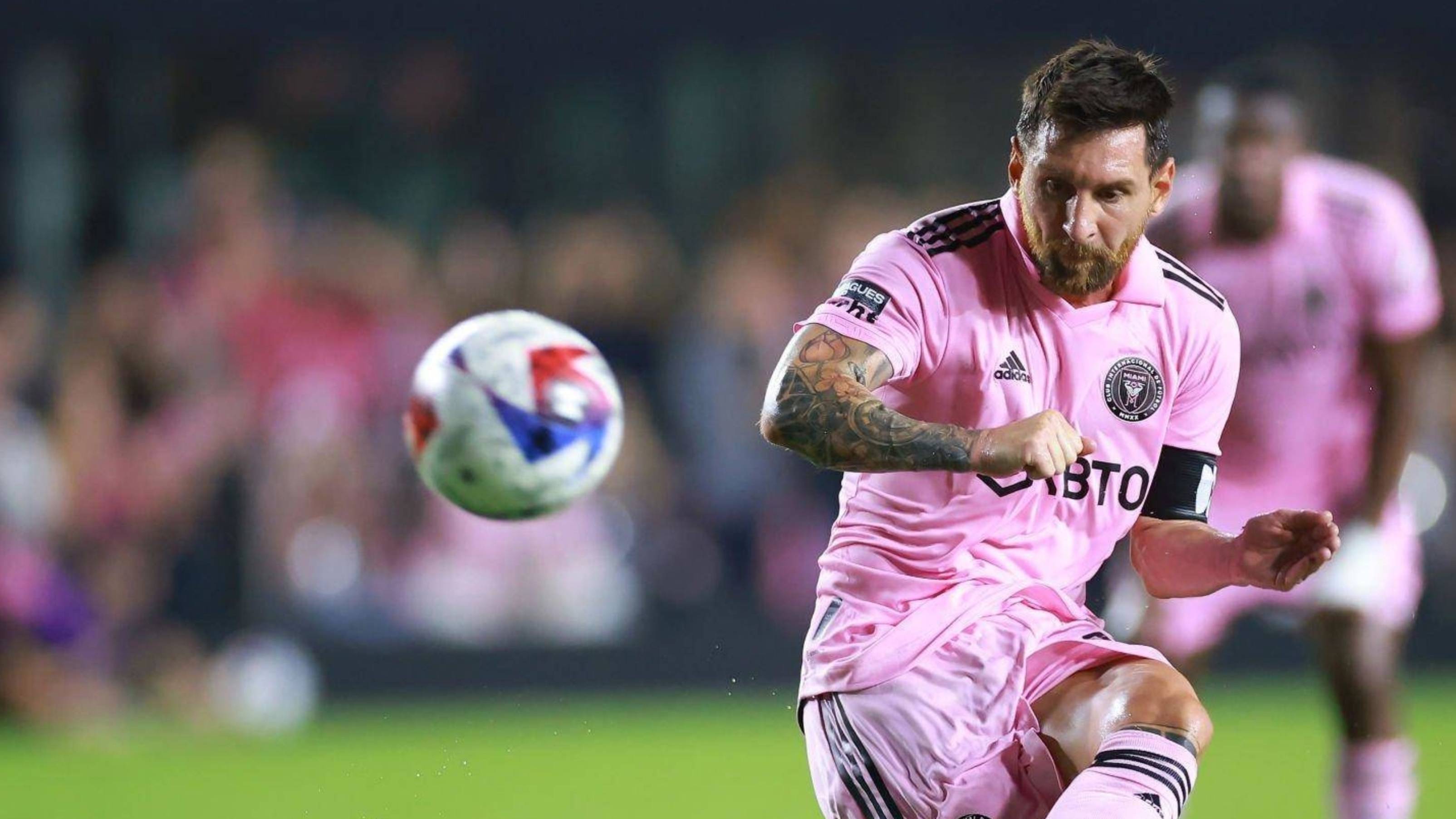 青岛记者：邵佳一大哥式的执教风格很适合当下中国足球的环境